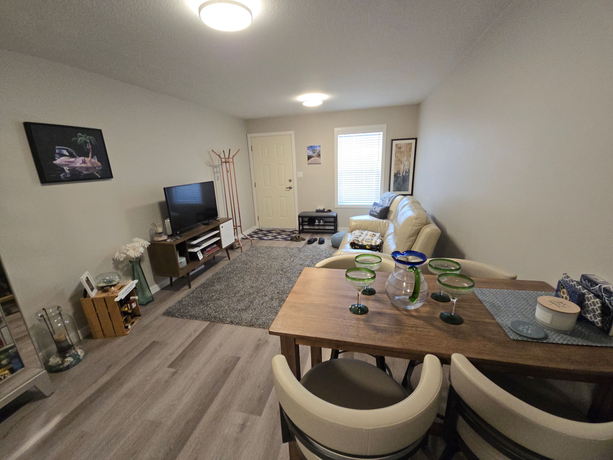 2 Bedrooms Bedrooms, ,1 BathroomBathrooms,Single Family,For Rent,0,1185