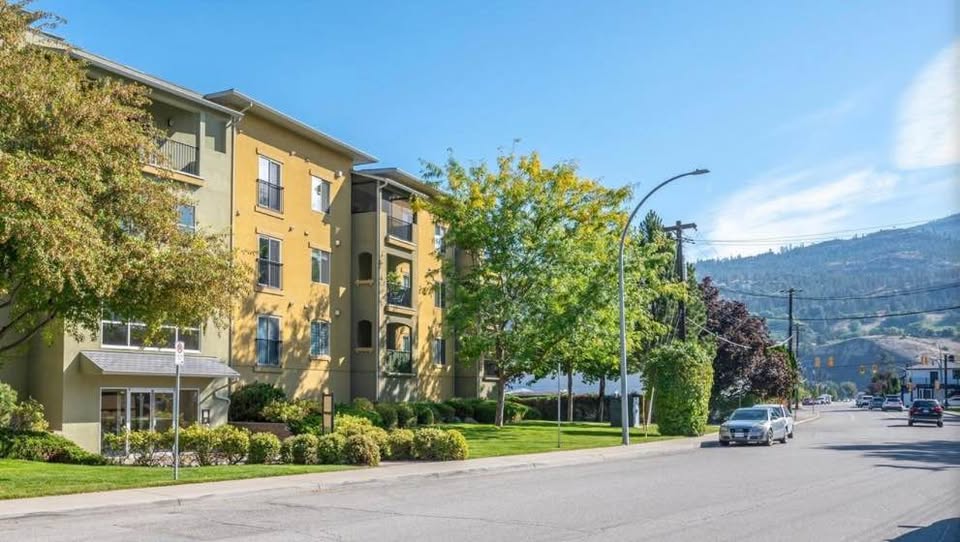 2 Bedrooms Bedrooms, ,2 BathroomsBathrooms,Apartment,For Rent,0,1159